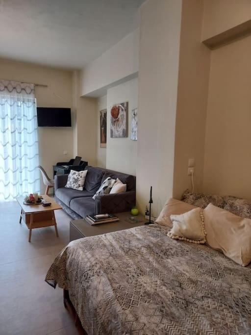 Apartament Sunny Near Metro Atena