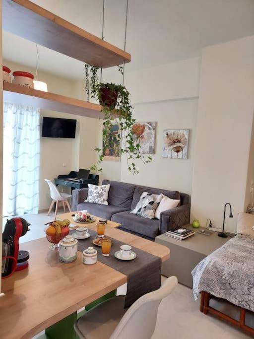 Apartament Sunny Near Metro Ateny